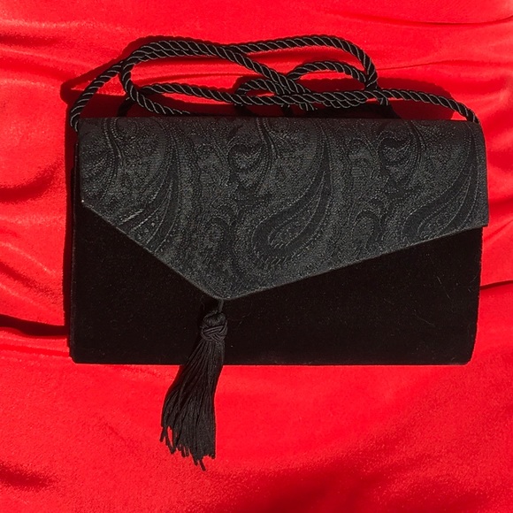 Velvet Purse - Picture 2 of 7